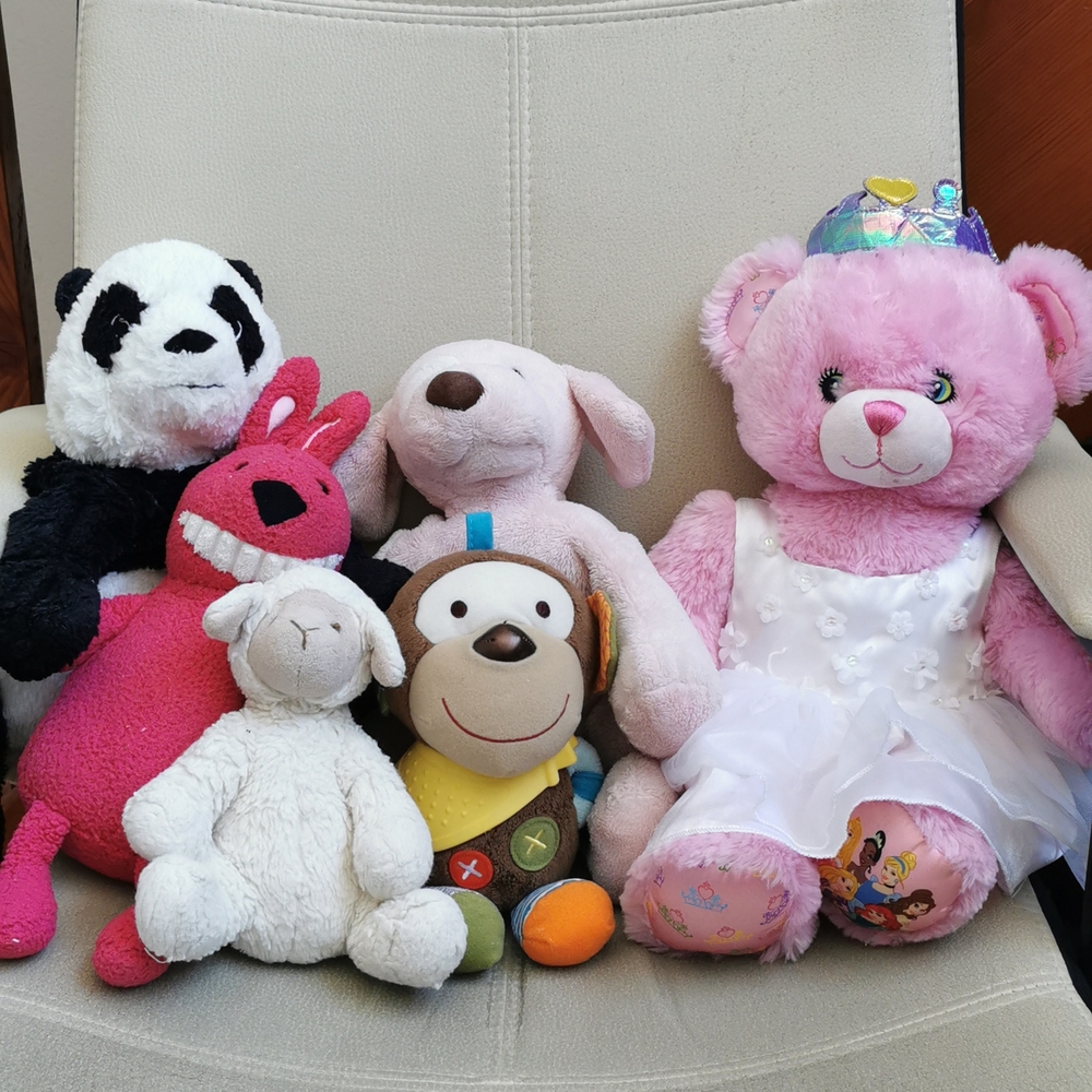 Six dolls